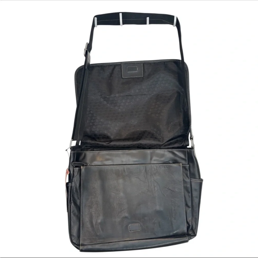 NWT Perry Ellis Portfolio Full Flap Black Leather Adjustable Messenger Bag